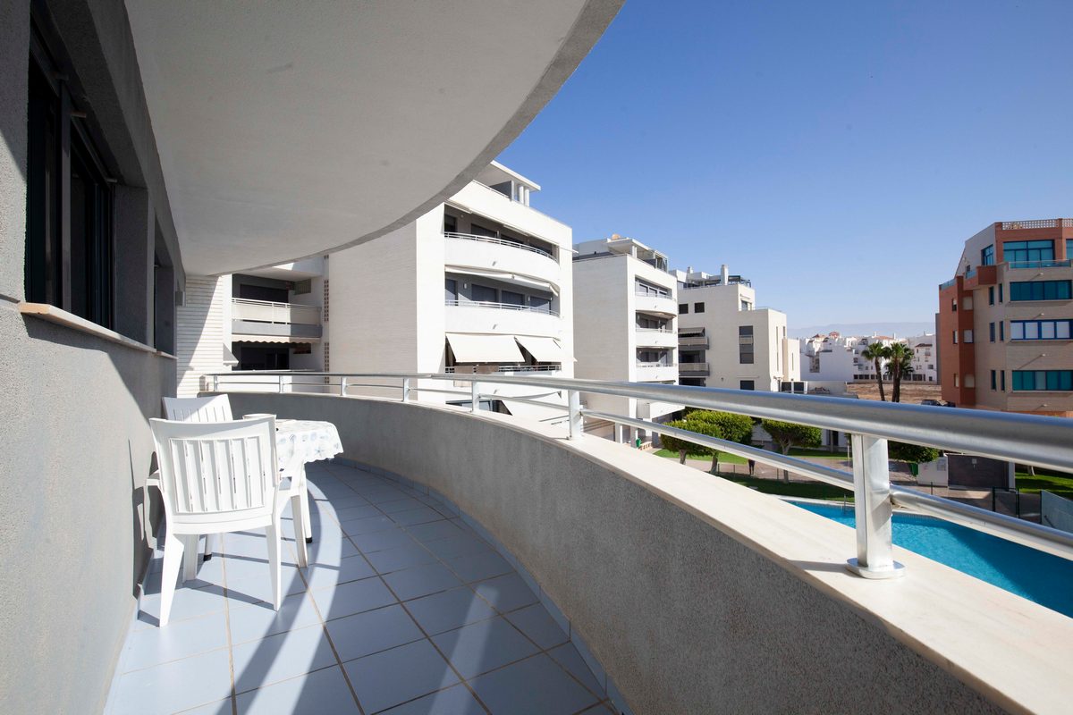 Exclusivo piso con vistas al mar en primera línea de playa