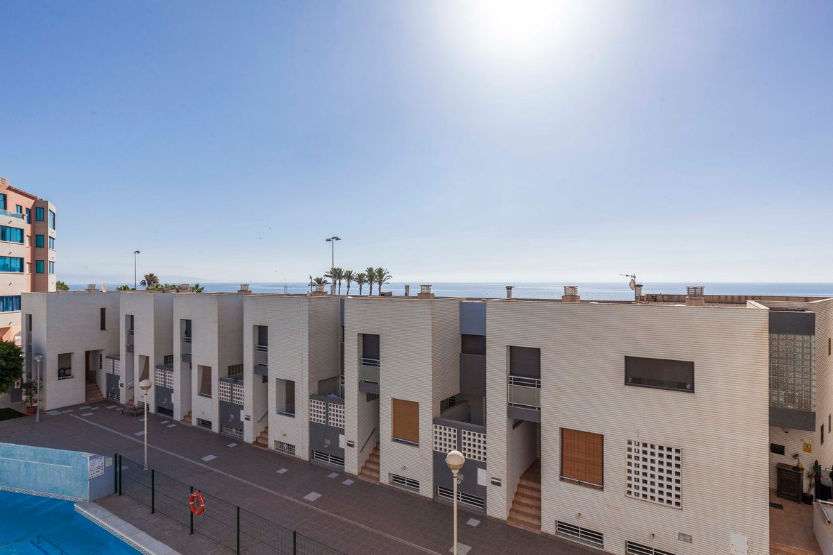 Appartamento esclusivo con vista mare sulla primea linea della spiaggia