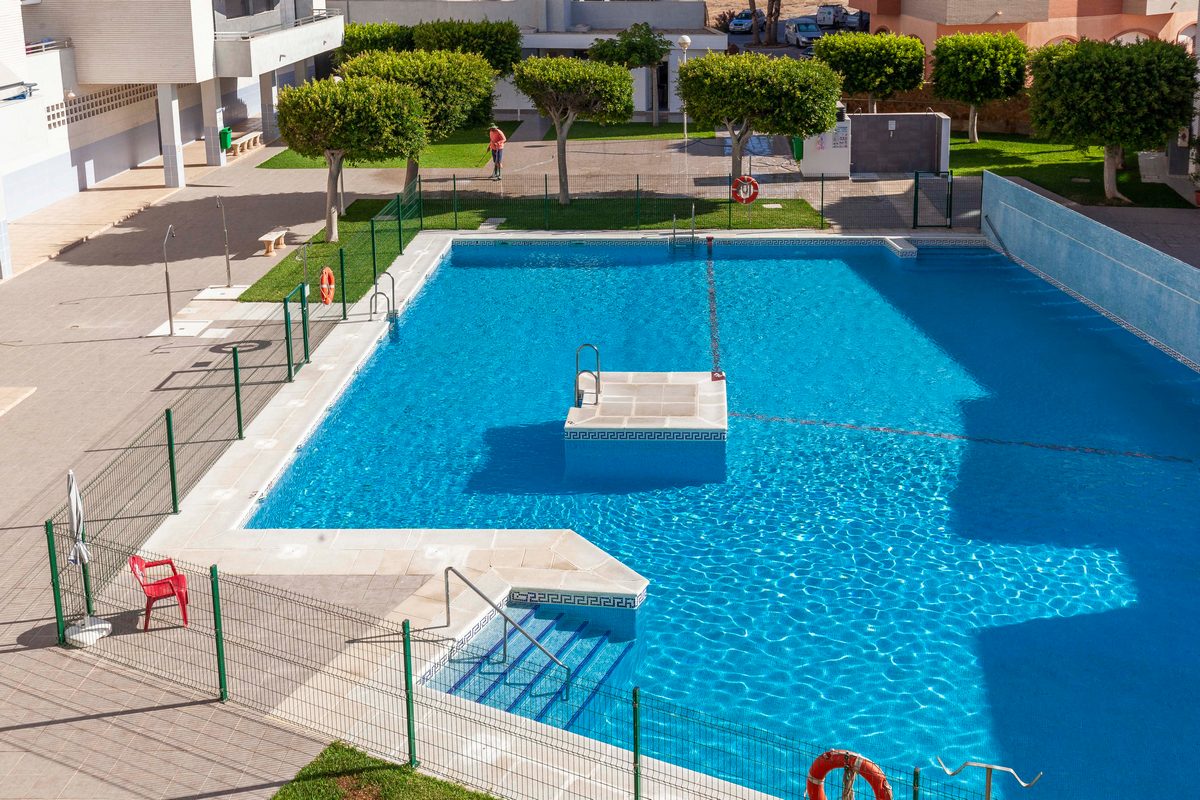 Exclusivo piso con vistas al mar en primera línea de playa