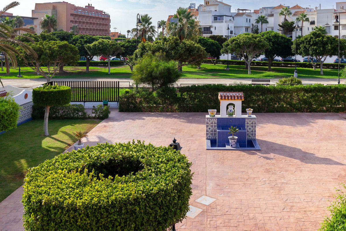 Villa unifamiliar lista para entrar a vivir, Complejo Pueblo Andaluz