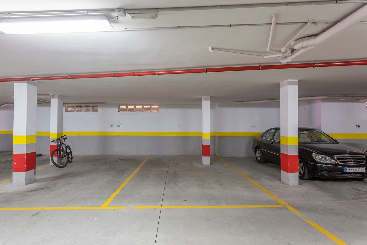 Place de parking, Complexe Villa Romana Playa