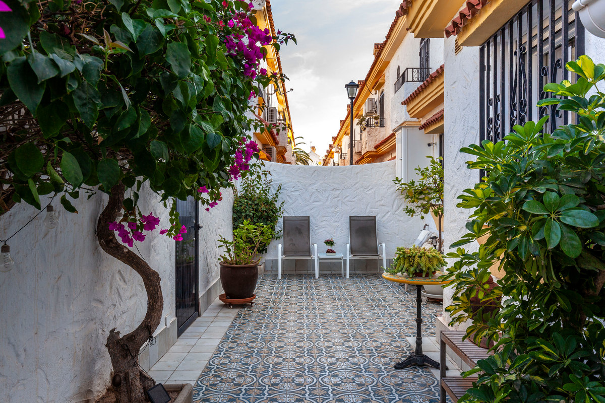 Completely renovated villa, Pueblo Andaluz Complex