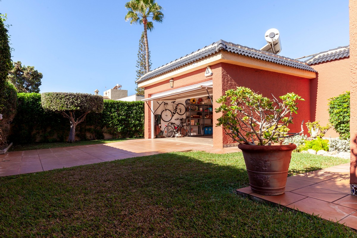 Detached villa in a prime location for an unbeatable price