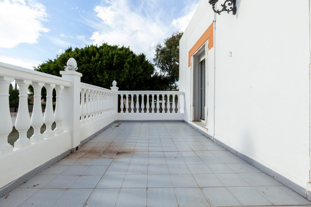 Detached villa in a prime location for an unbeatable price