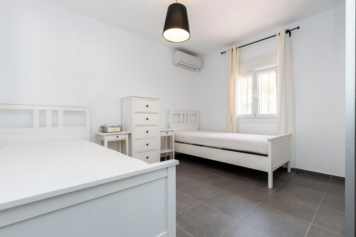 Prächtige 3-Schlafzimmer-Wohnung, komplett renoviert, Wohnanlage Pueblo Andaluz